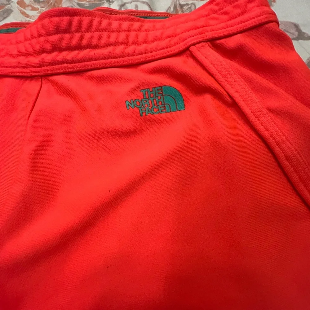 Women's The North Face Neon Orange 3" Inseam Running Shorts - Picture 5 of 9